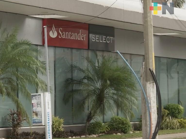 Banco Santander responde a manifestación de personas defraudadas