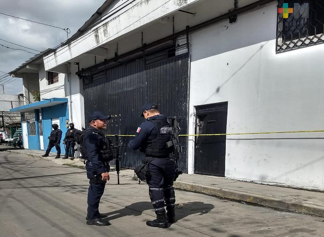 Asegura SSP y fuerzas federales bodega con vehículos robados, en Córdoba