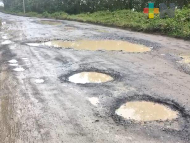 Gestionan alcaldes segunda parte de pavimentación de la carretera Huayacocotla-Zontecomatlán
