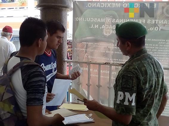 Recluta SEDENA a jóvenes en Tuxpan