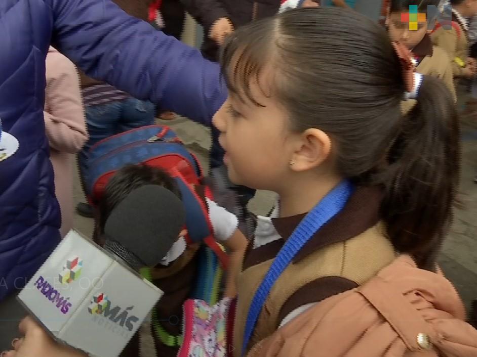 Este miércoles, miles de estudiantes regresaron a la escuela en Xalapa