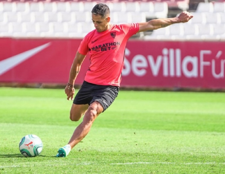 “Chicharito” Hernández entrena con Sevilla antes de irse al Galaxy