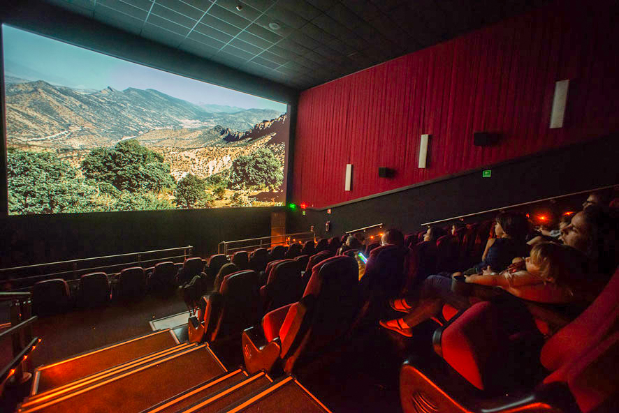 Industria pide que se reabran las salas de cine en México