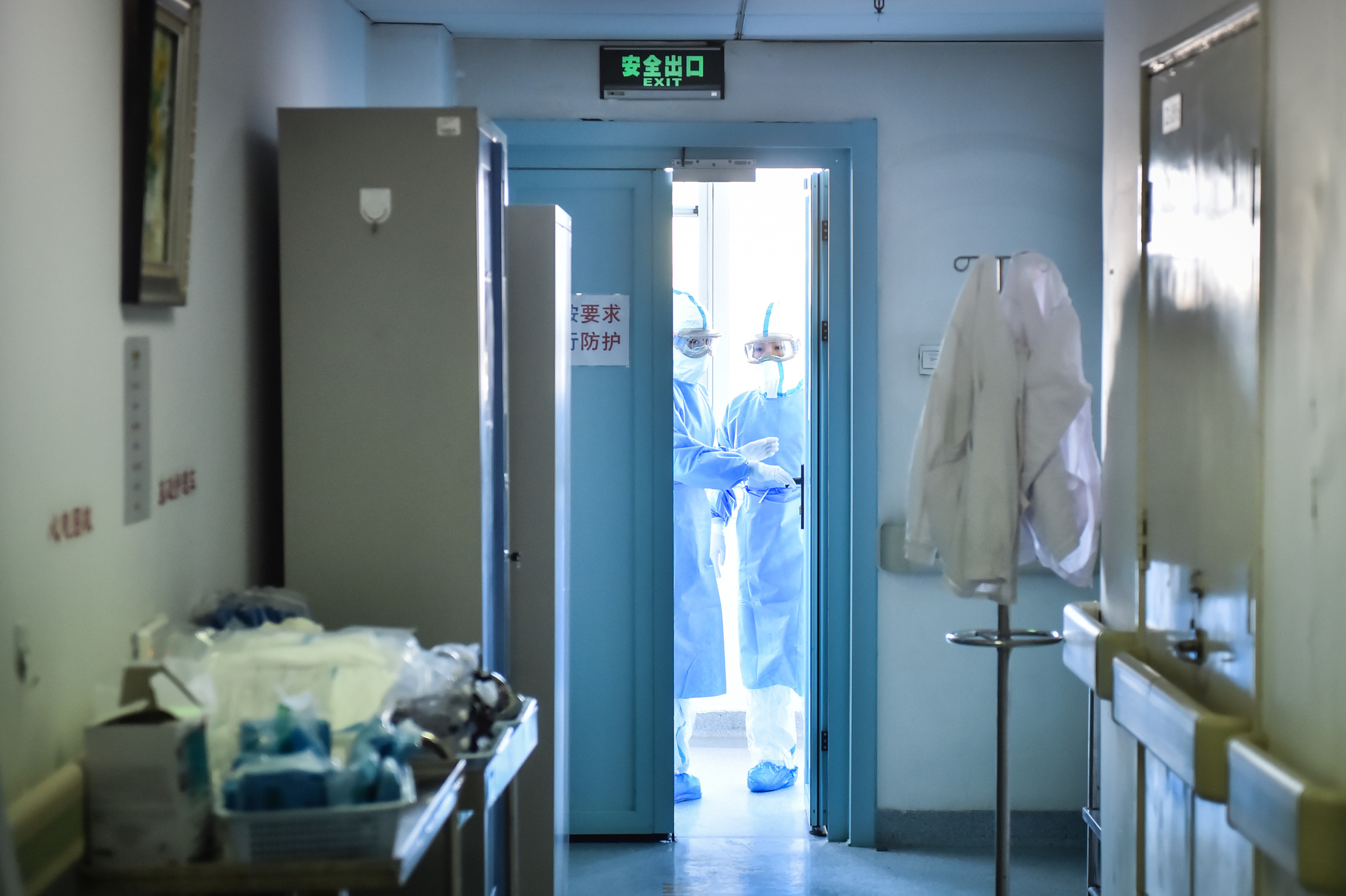 AMLO pide a hospitales privados priorizar enfermos de Covid-19