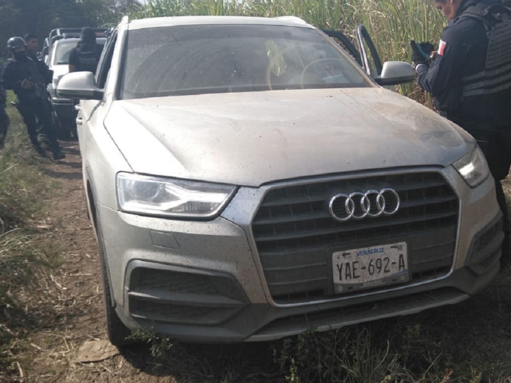 Asegura SSP dos vehículos tras enfrentamiento con hombres armados, en Omealca