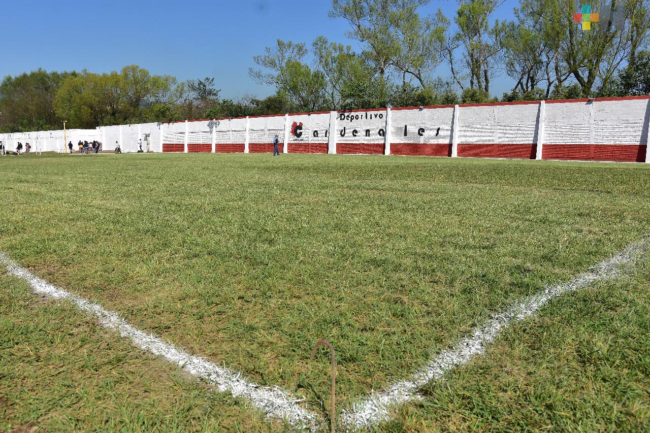 Fomenta SEV el deporte; inaugura campo “Cardenales”