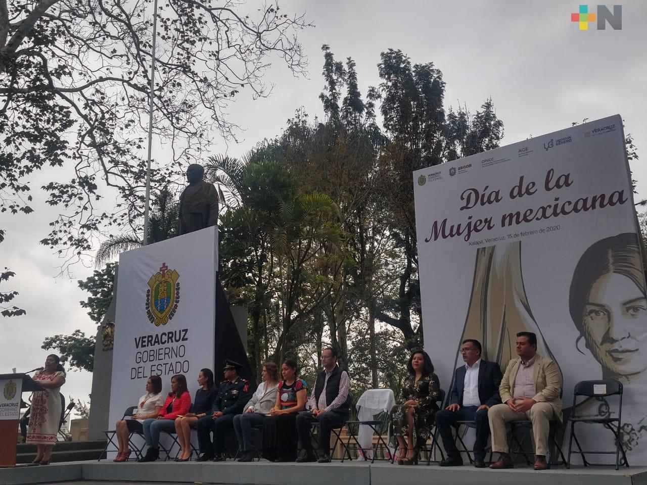 Celebran el Día de la Mujer Mexicana en Xalapa