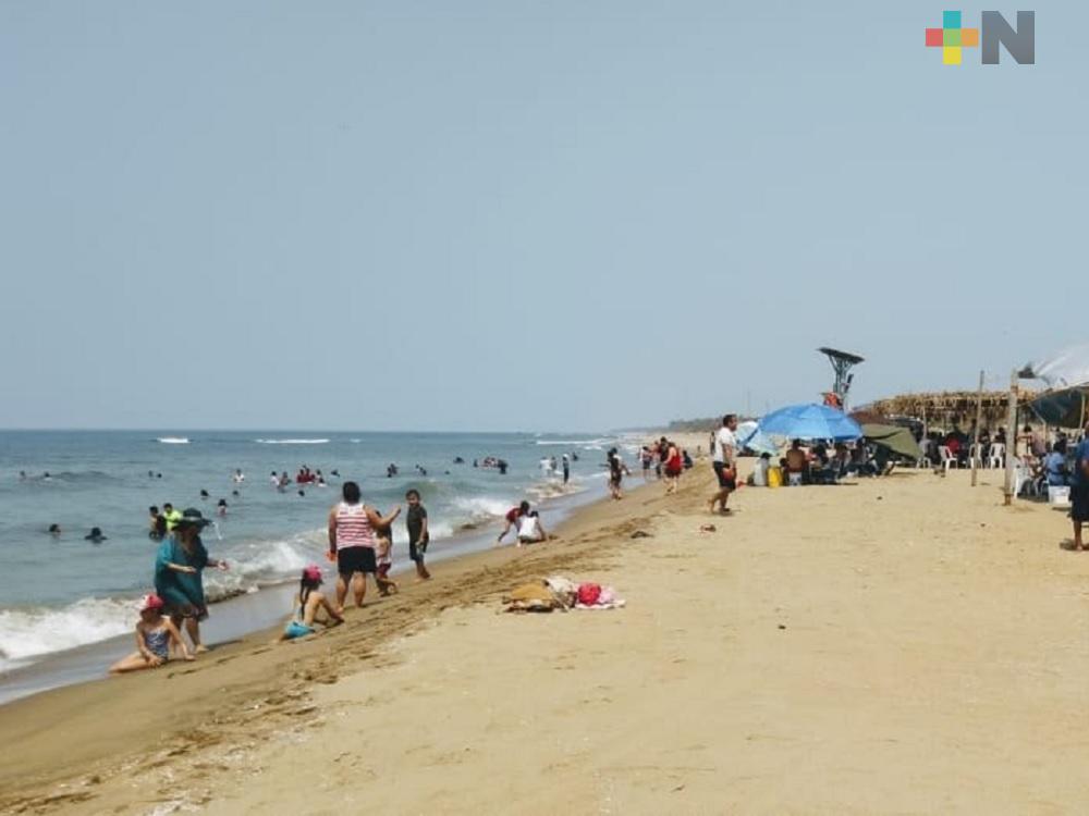 Ejido Colorado en Coatzacoalcos alistan la playa