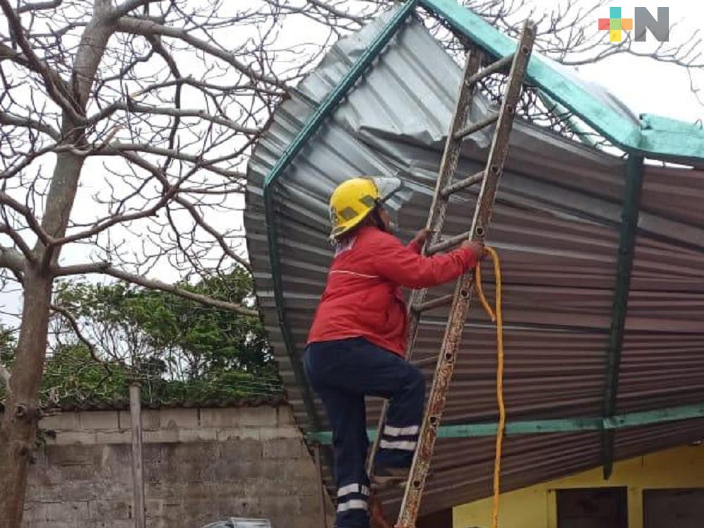 FF 40 deja daños en escuelas de Coatzacoalcos; suspenden clases