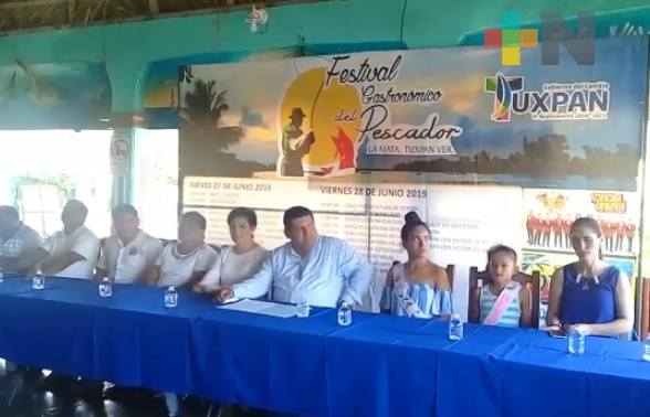 Recaudan fondos para el Festival del Pescador en Tuxpan