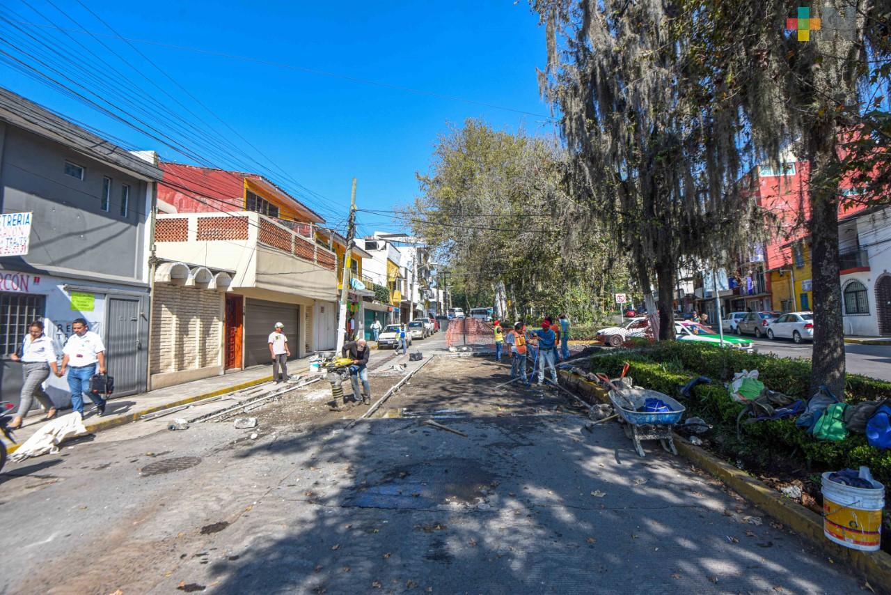 Avanza rehabilitación de la calle Miguel Hidalgo