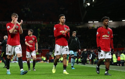 Manchester United busca ganar terreno en clasificación ante Everton