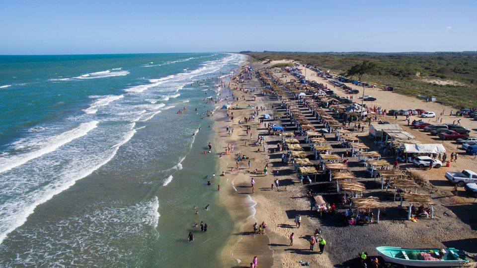 Playa Hermosa, Pueblo Viejo