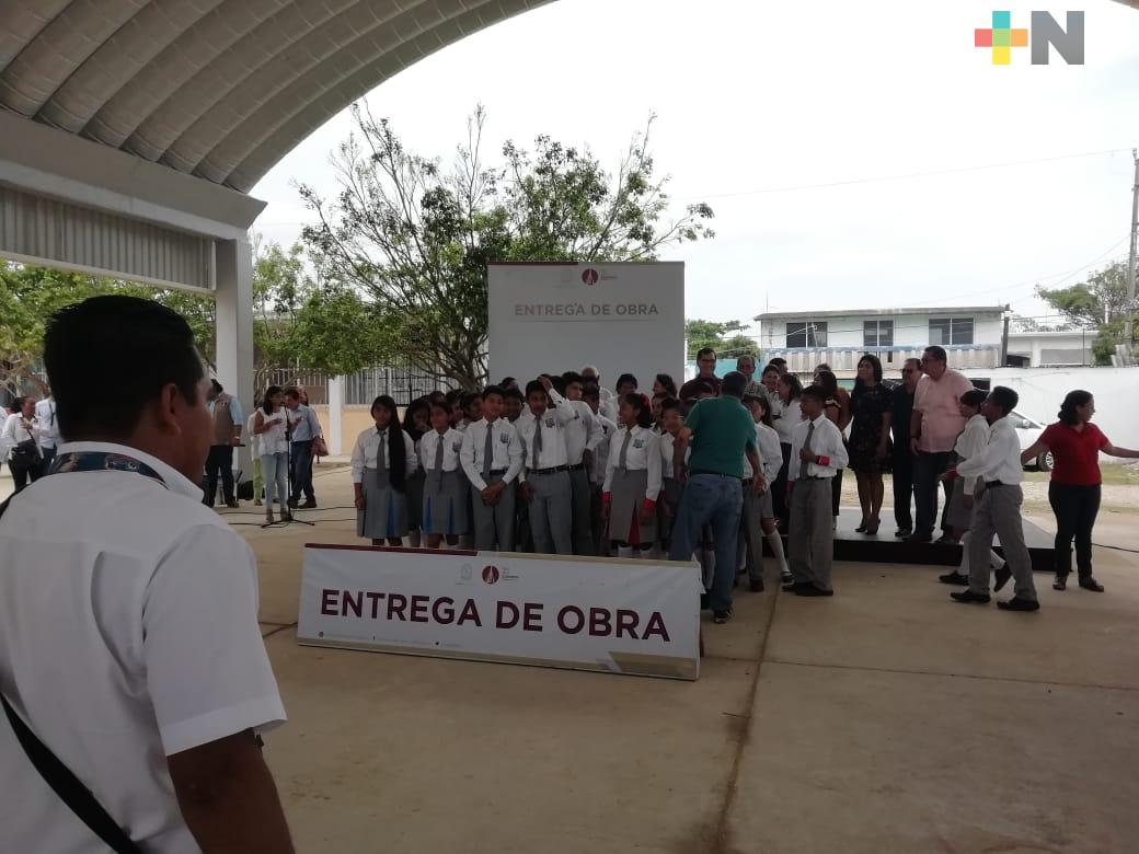 Por lo menos 40 obras sin concluir en Coatzacoalcos: Alcalde