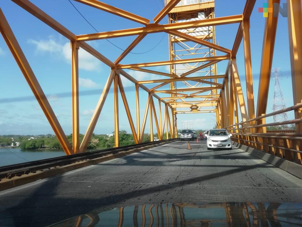 Ayuntamiento pide que SCT rehabilite puente Coatza 1