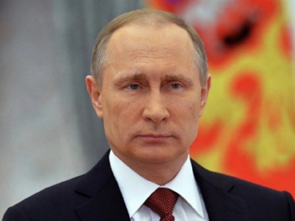 Putin anuncia reanudación de actividades pese a pandemia