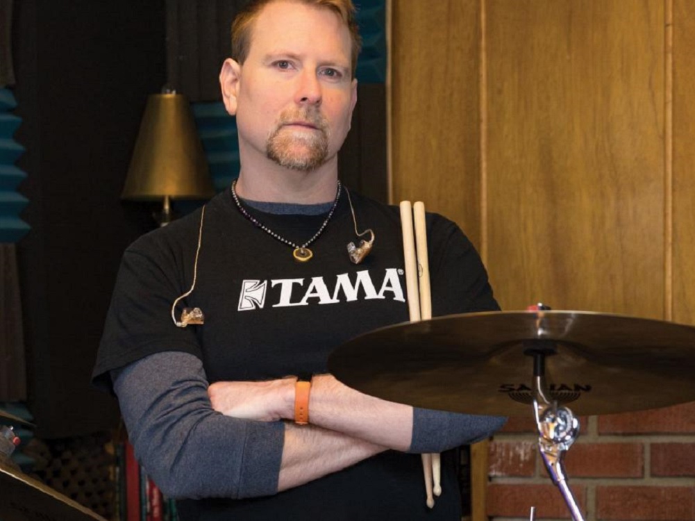 Frenan donación de órganos de baterista presuntamente por homosexualidad