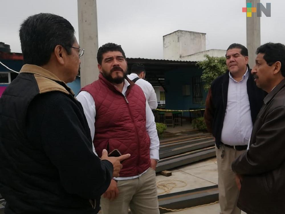 Secretario de Educación recorre obras en escuelas de  de Fortín y Córdoba