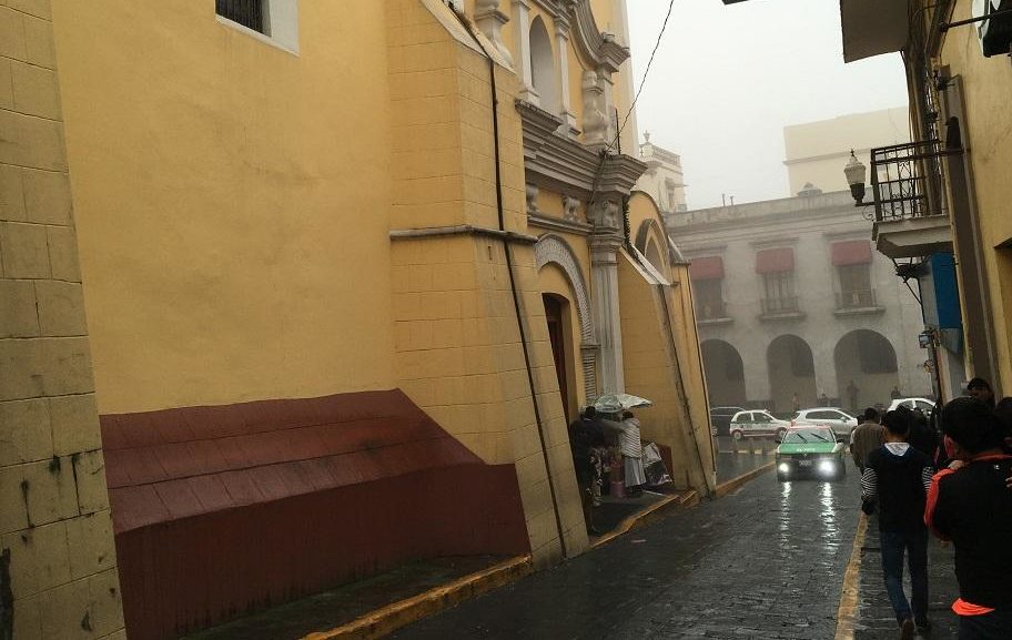 Sigue Alerta Gris por rachas de vientos; se espera baja temperatura para viernes y sábado