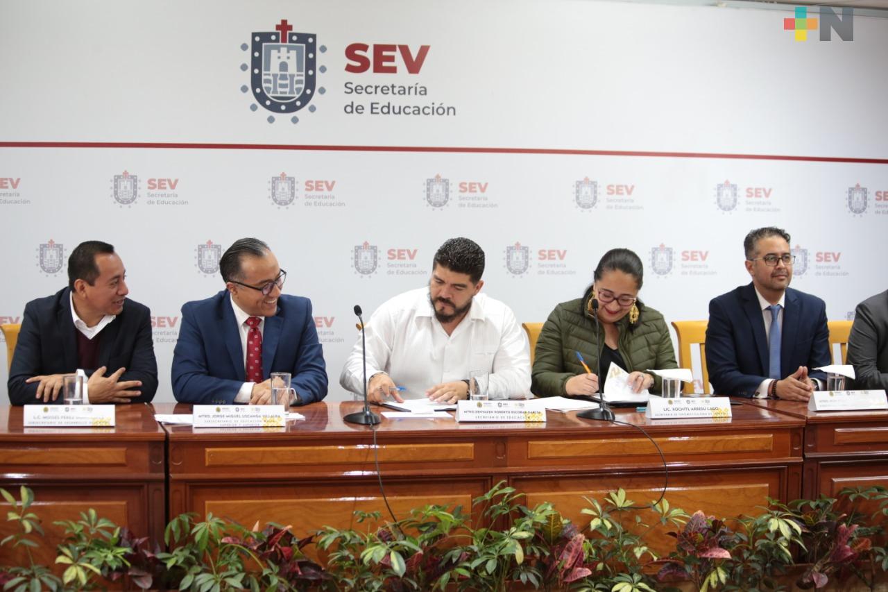 Convenio entre SEV y SECTUR contribuirá a elevar la calidad del servicio turístico