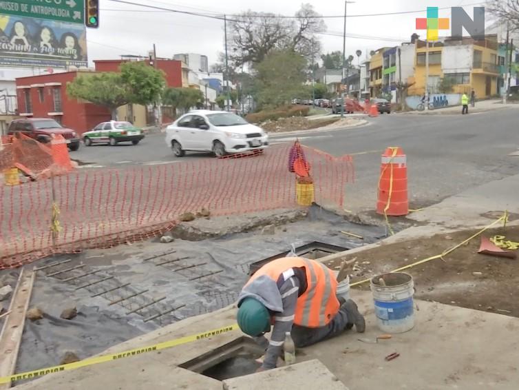 Siguen trabajos de rehabilitación en calles de Xalapa
