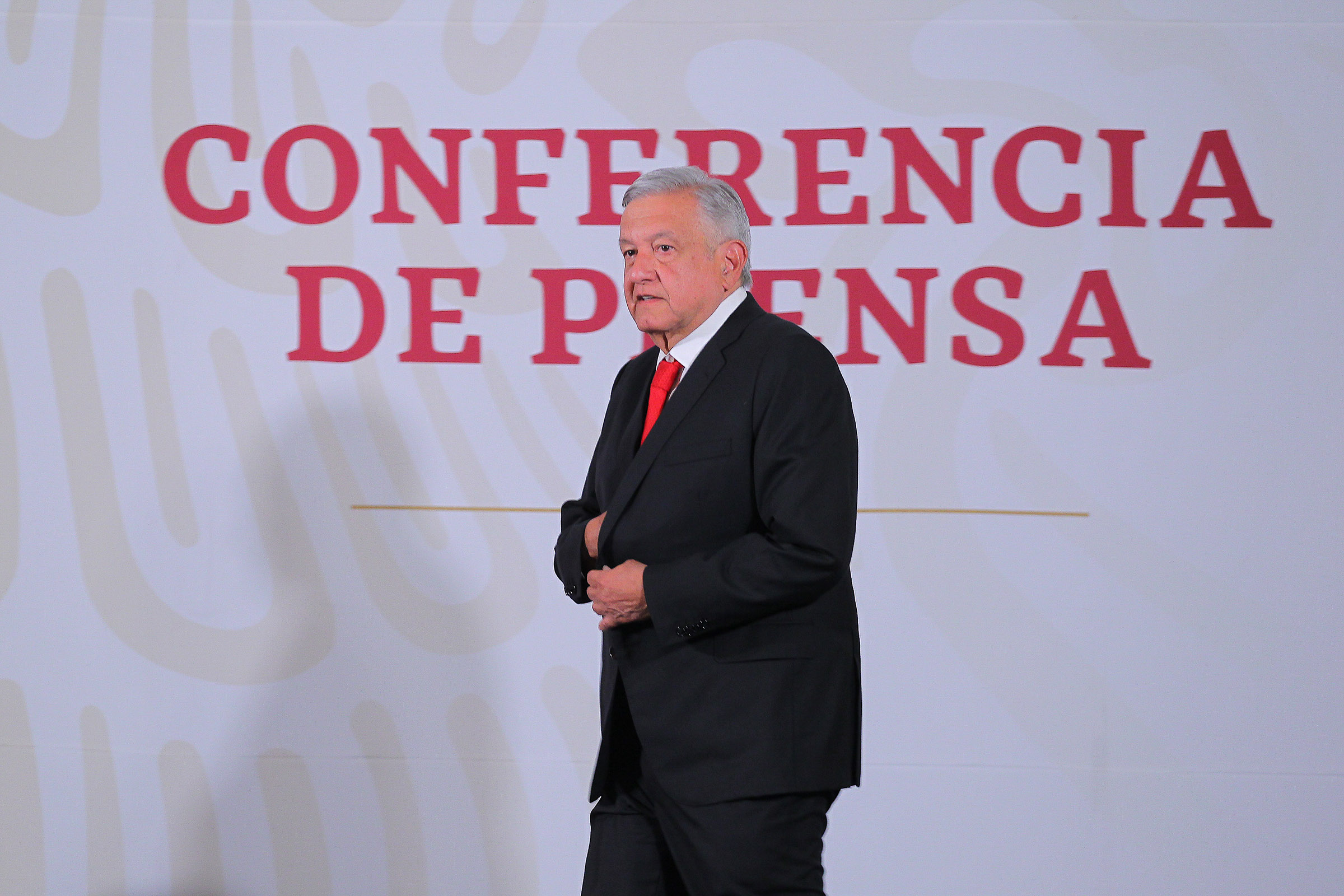 AMLO cambia para martes venta de boletos para rifa de avión