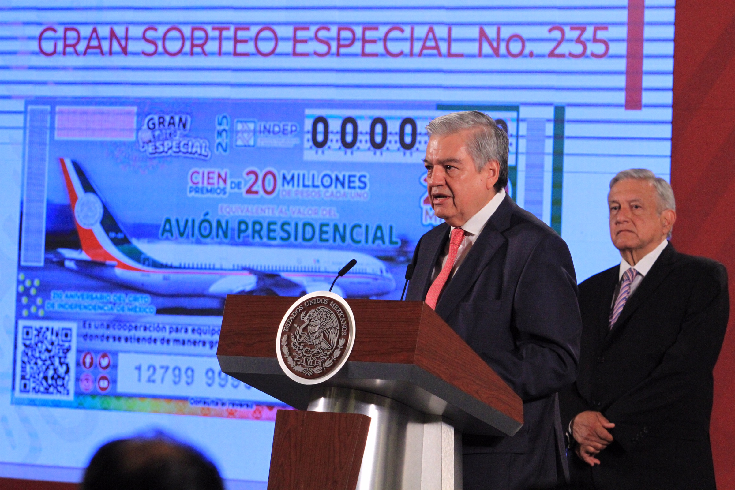 Lotería Nacional salió del «bache económico», afirma su titular