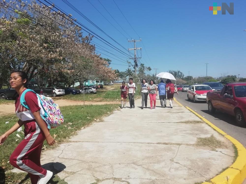 Altas temperaturas en zonas de costa y llanura; lluvias en zona montañosa