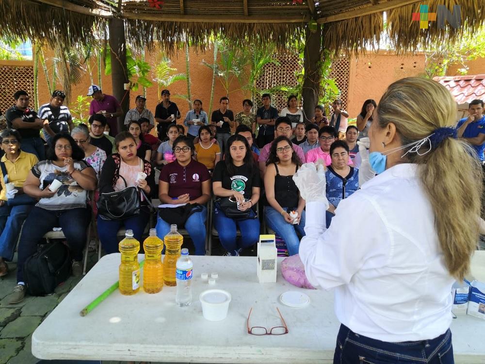 Capacitan a coatzacoalqueños para ser divulgadores ambientales