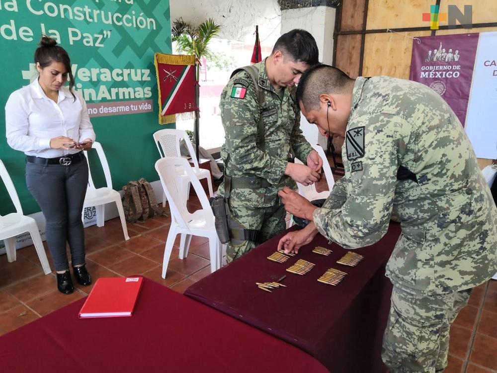Continúa campaña «Sin Armas, Sin Riesgos» en Coatzacoalcos