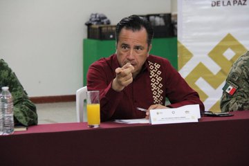 Si hay pruebas, que denuncie el senador Julen Rementería: Gobernador de Veracruz