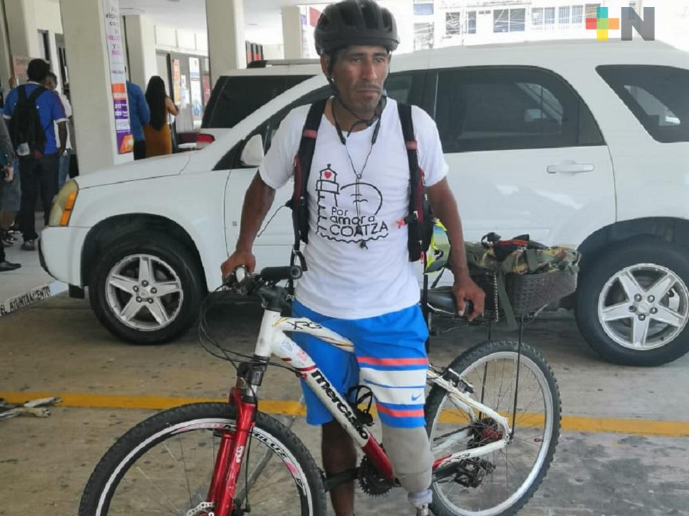 Coatzacoalqueños adquieren cubrebocas y gel antibacterial por servicio a domicilio