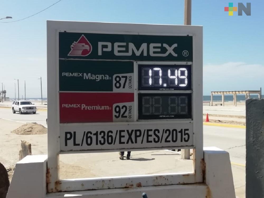 En Coatzacoalcos, precio del litro de gasolina llegó a venderse en $17.49