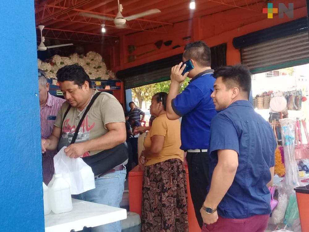 En Coatzacoalcos realizan compras desmedidas de artículos de limpieza
