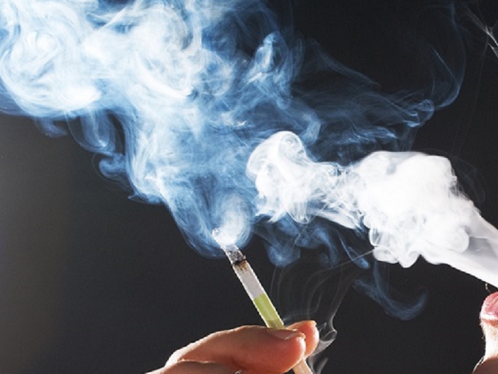 ¿Por qué fumar causa mayores complicaciones ante infección de COVID-19?