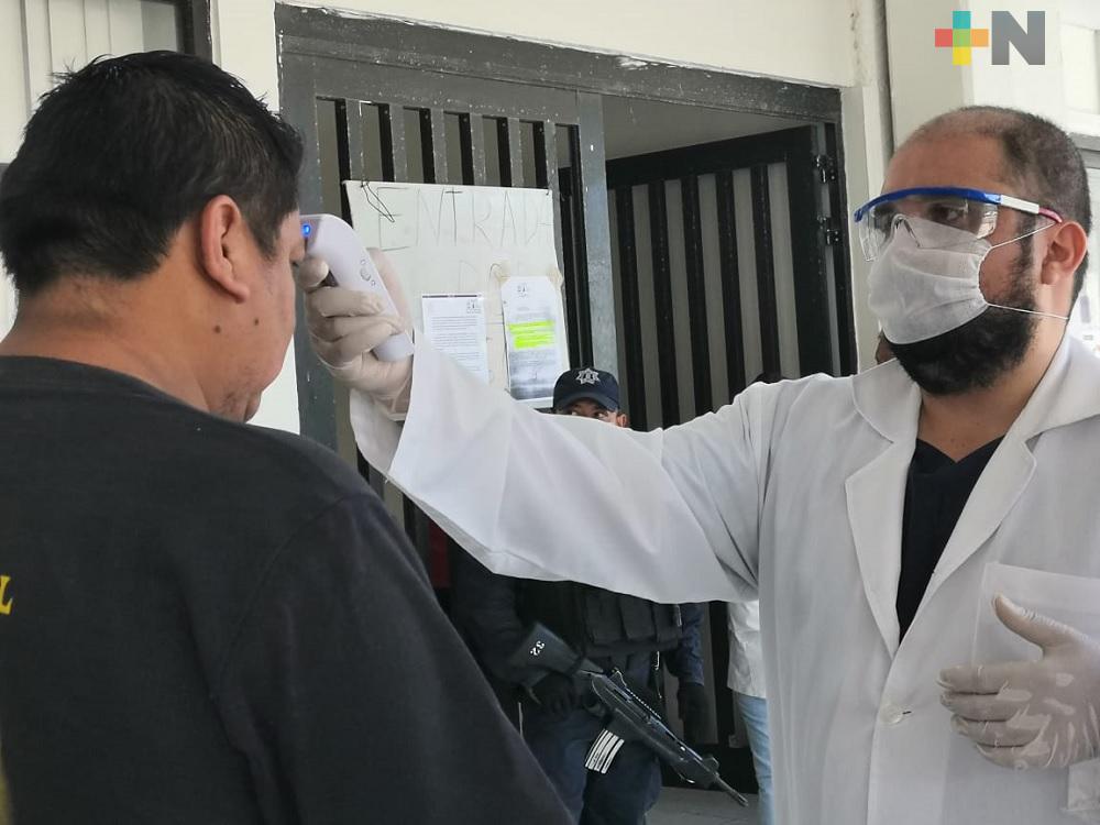 Instalan filtros sanitarios en oficinas de ayuntamiento de Coatzacoalcos
