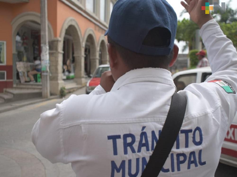 Intensifican tareas de vialidad para mejorar tránsito en Tantoyuca