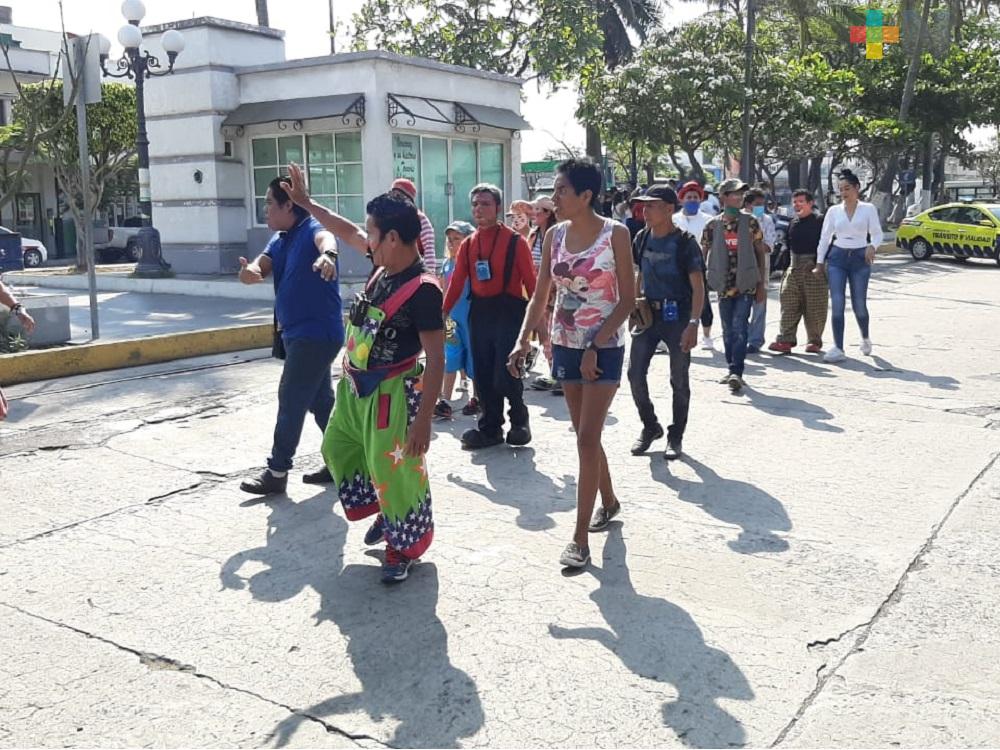 Por falta de trabajo, músicos y payasos del Centro Histórico de Veracruz solicitan apoyo