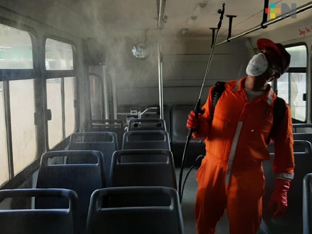 Ruta de Transporte Público sanitiza unidades para evitar contagio de Covid-19