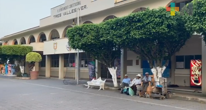 Emiten reglamento interno para servidores públicos del municipio de Tres Valles