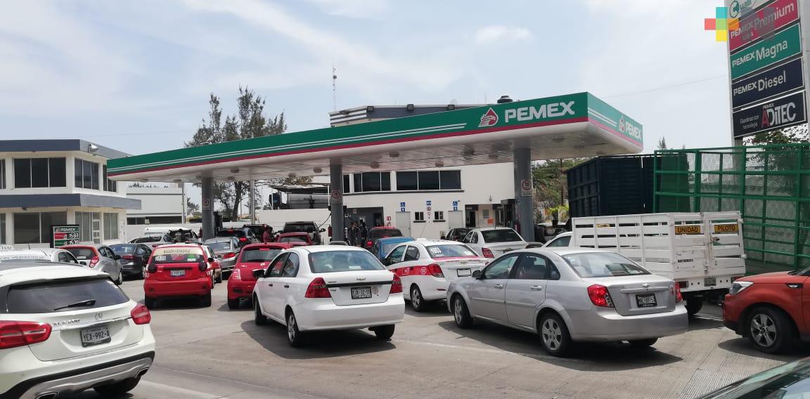 Alta demanda por bajo costo de gasolina en el puerto de Veracruz