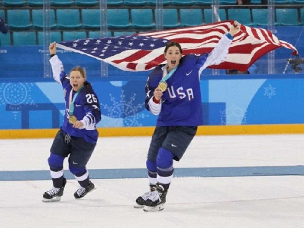 MLS, MLB, NBA y NHL prohíben entrada a vestidores por Covid-19