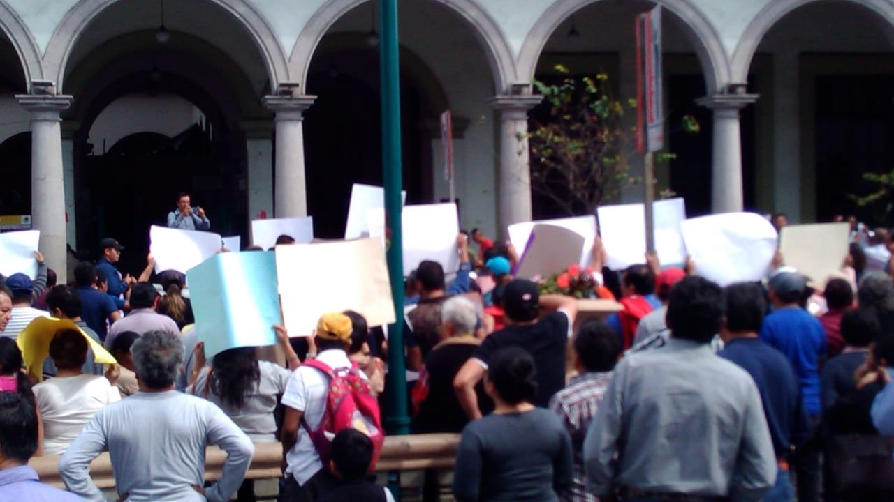 Vendedores piden detener operativos del Programa de Movilidad Urbana de Xalapa