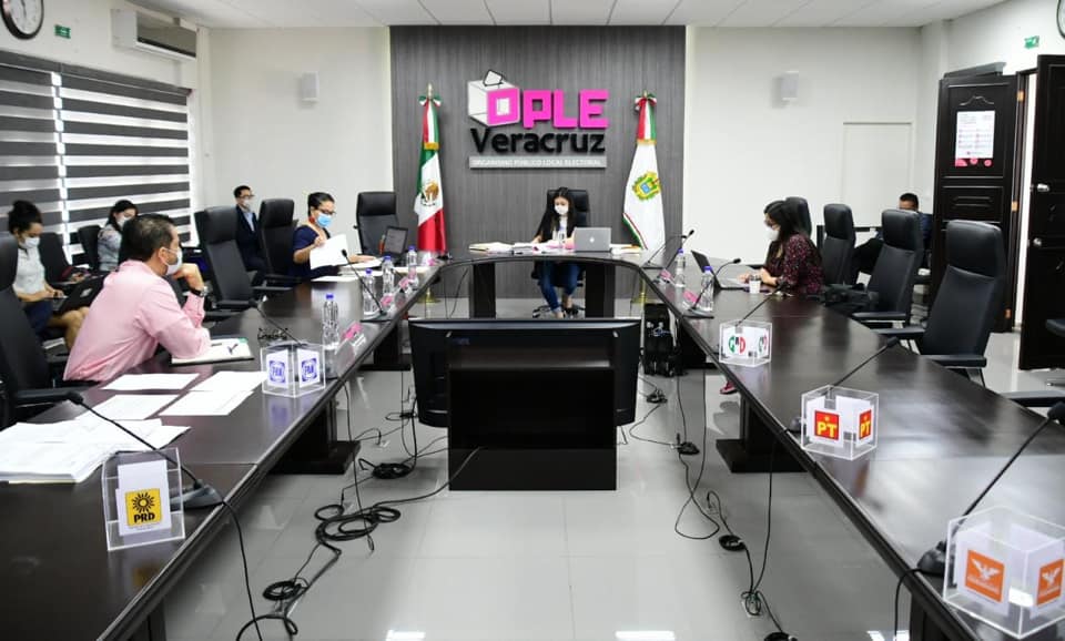 OPLE Veracruz expide nuevo reglamento de fiscalización a partidos políticos