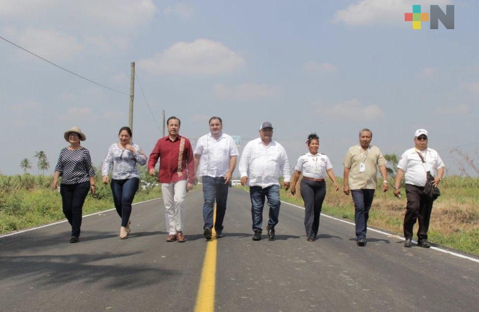 Supervisan tramo del asfaltado en la carretera Acula – Ixmatlahuacan