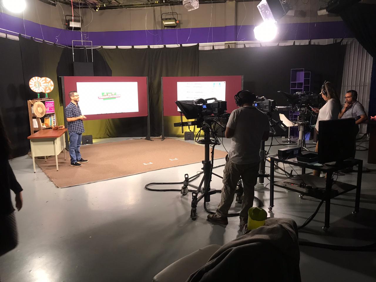 En marcha los programas «Let’s go!» y «Náhuatl para todos» por RTV
