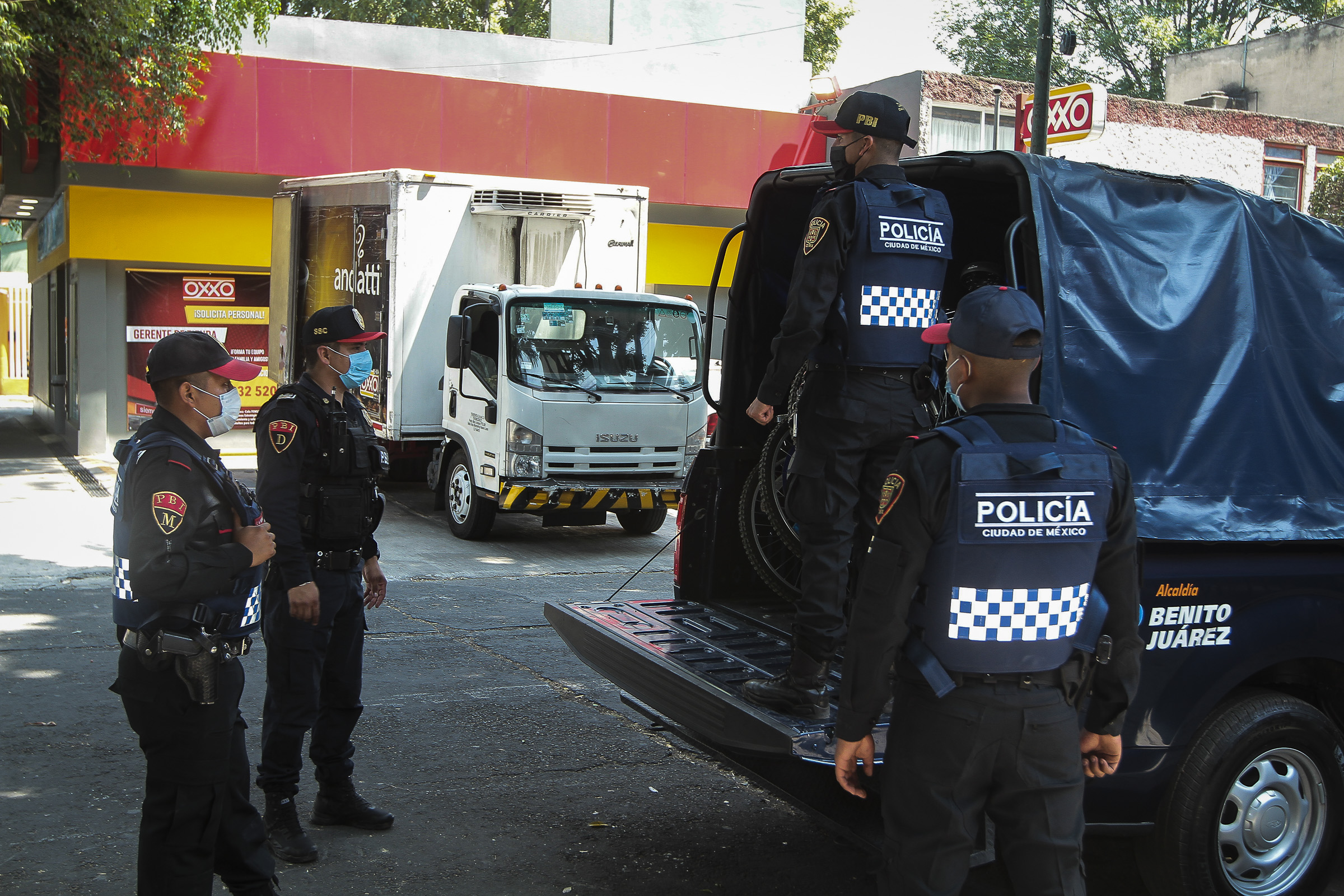 Suman 109 detenidos por robos y saqueos en la Ciudad de México