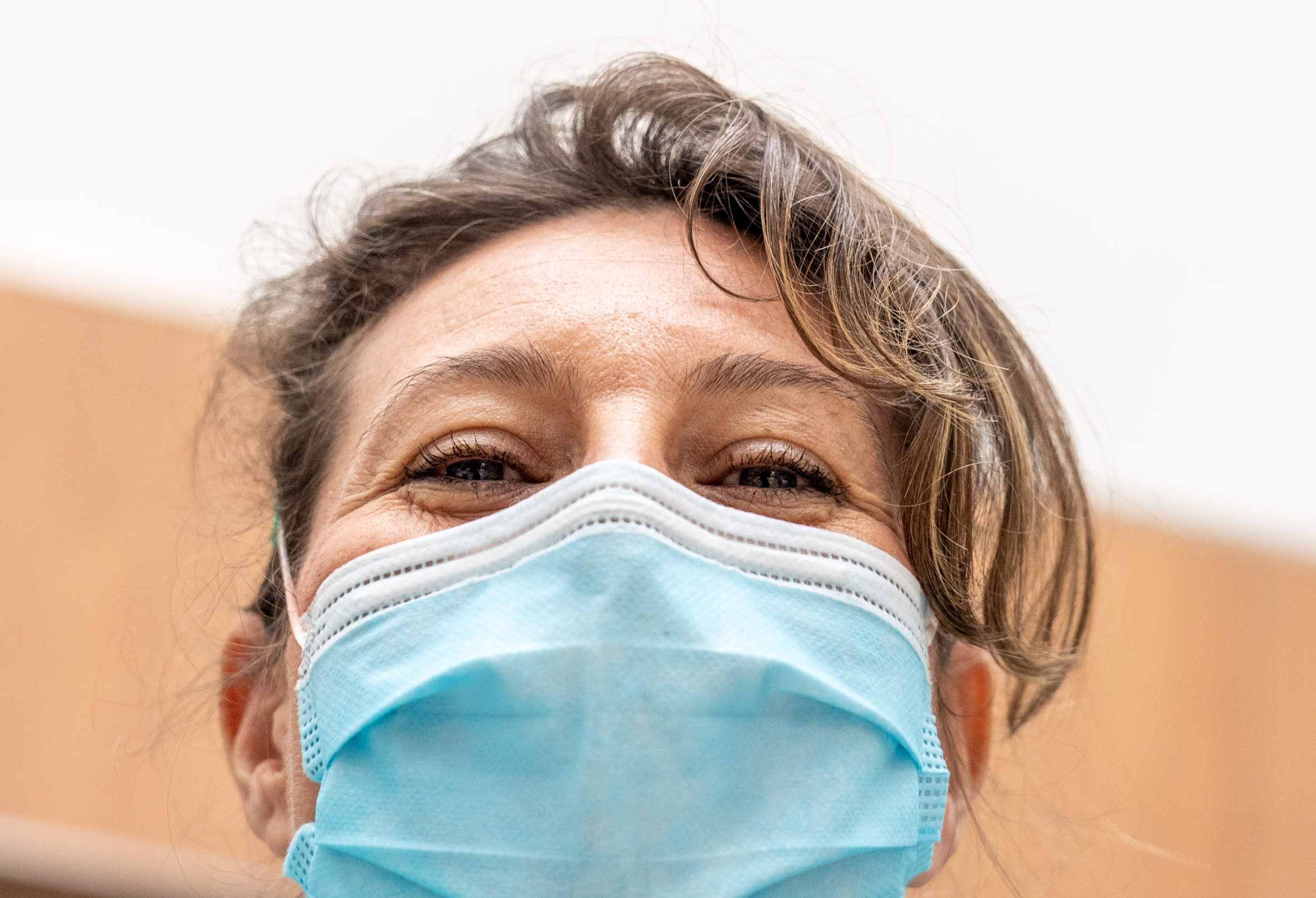 Proponen tipificar como delito agresiones a trabajadores de la salud