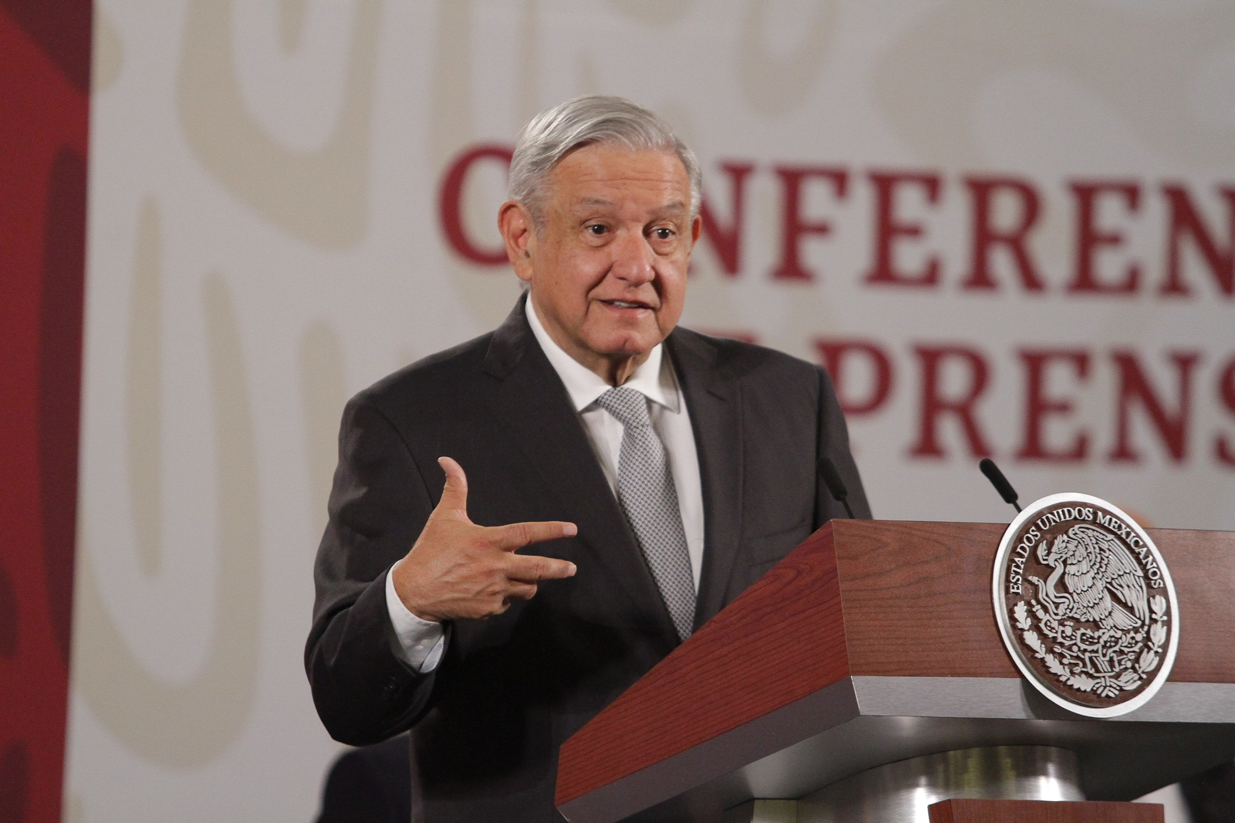 «Que empresarios den créditos, pero no con respaldo del erario»: AMLO