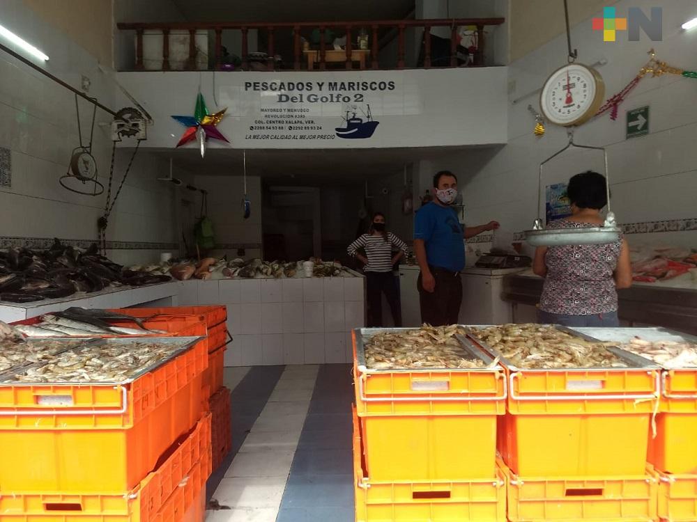Bajas ventas de pescados y mariscos se registraron en Xalapa en esta Semana Santa